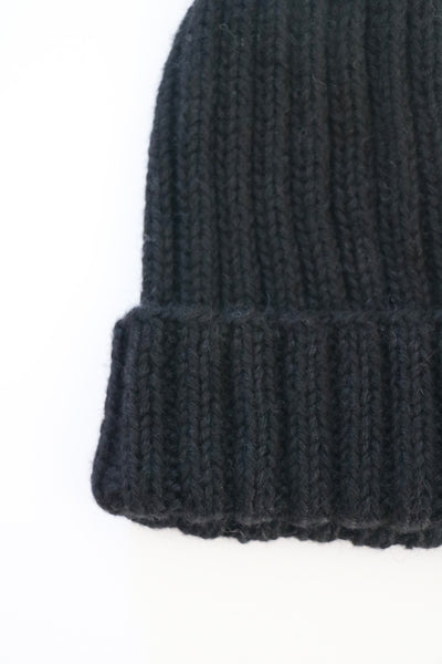 Essential Rib Beanie- Black