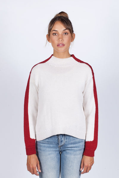 Après-Ski Mock- White/Scarlet